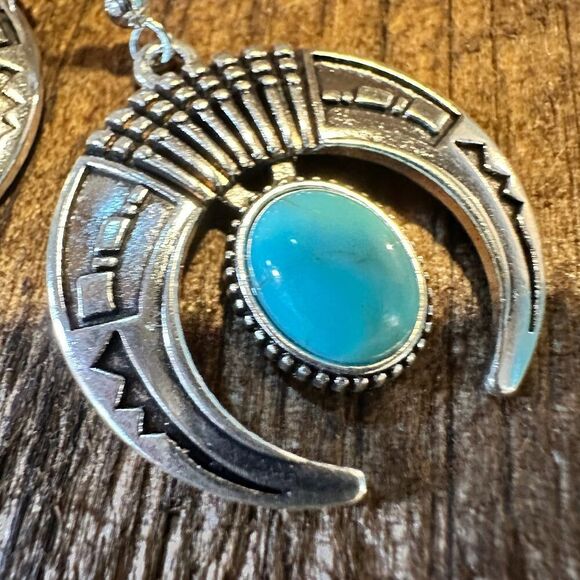 Turquoise Stone Bohemian Vintage Squash Droplet Dangle Earrings with Gift Box - Picture 8 of 8